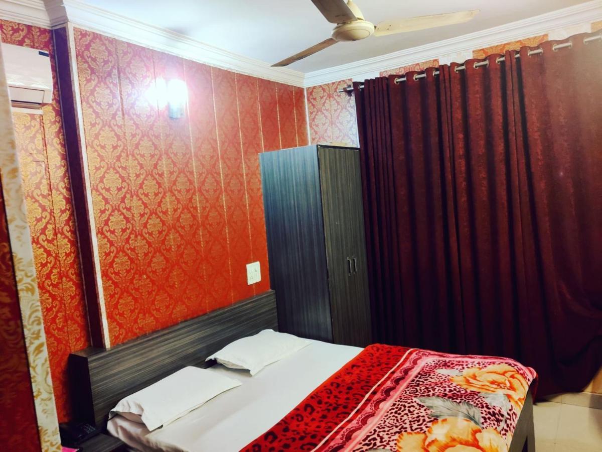 Hotel Novelty جامو المظهر الخارجي الصورة